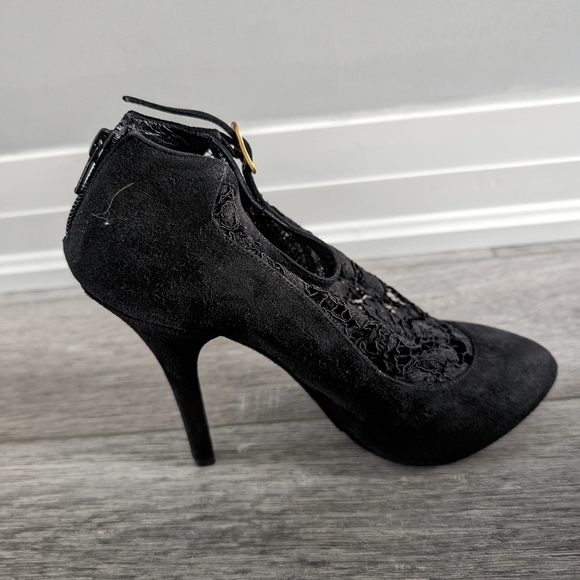 Dolce and Gabbana stiletto laced heels - Picture 1 of 10